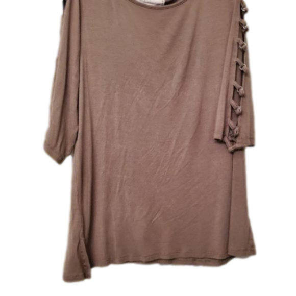 French Laundry olive green lattice shoulder to arm shirt size large. - Picture 2 of 5